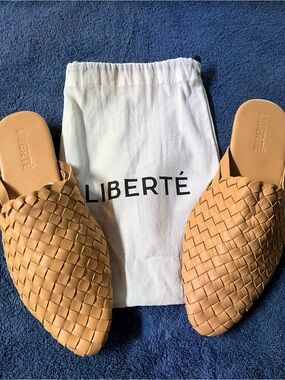 LIBERTÉ Women's Tan Woven Leather Mules